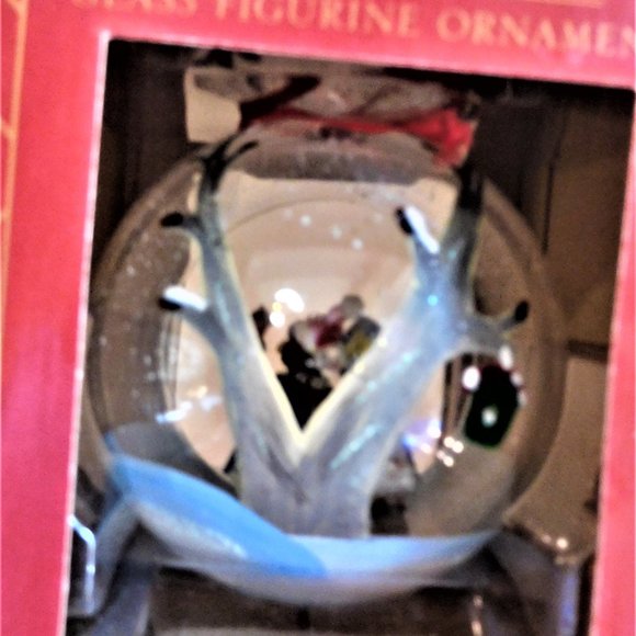 Special Times Glass Figurine Ornament Adorable Bear Scene Handpainted 4" Around - Picture 3 of 3